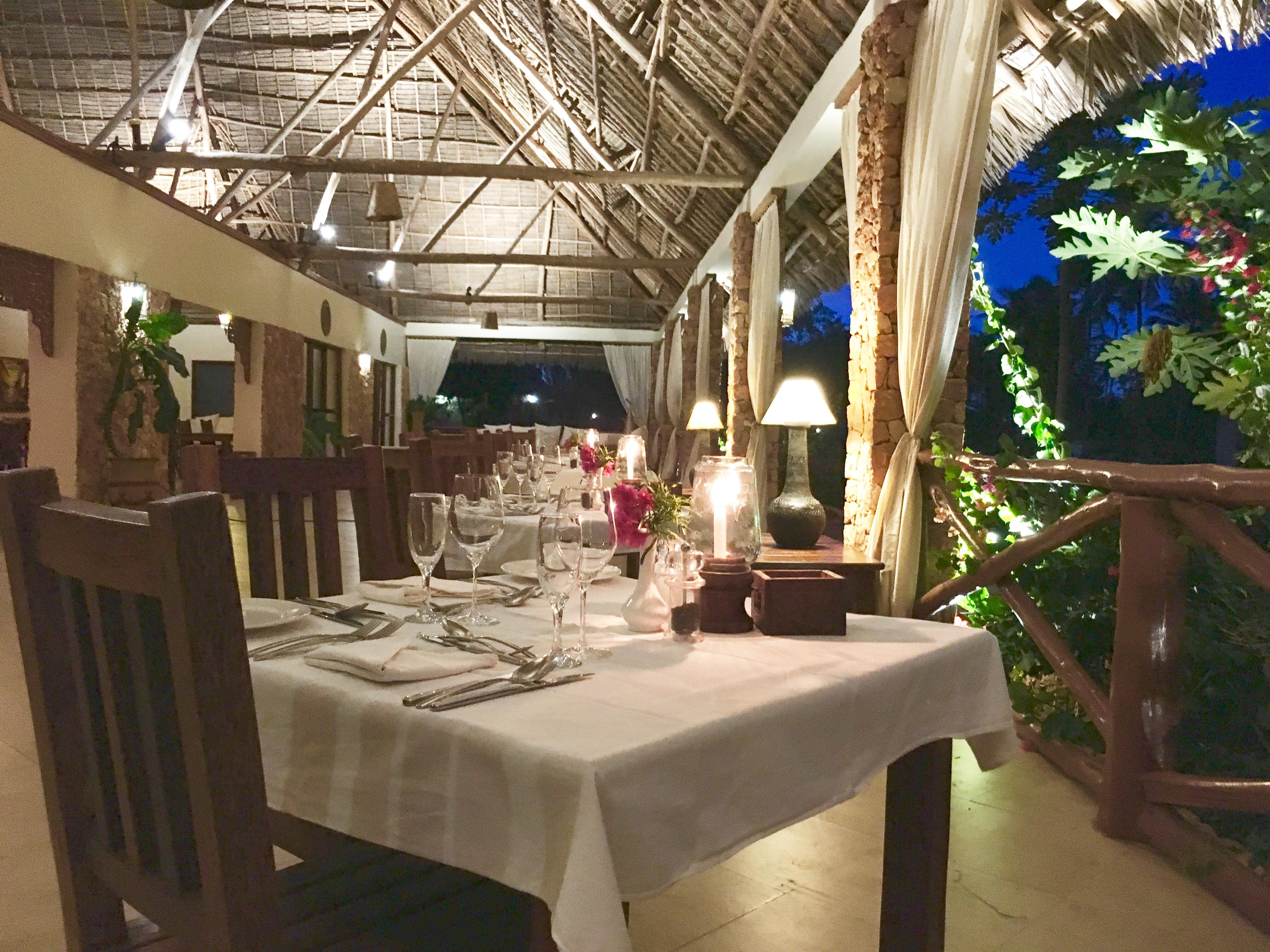 The Sands Beach Resort Буейю Екстериор снимка