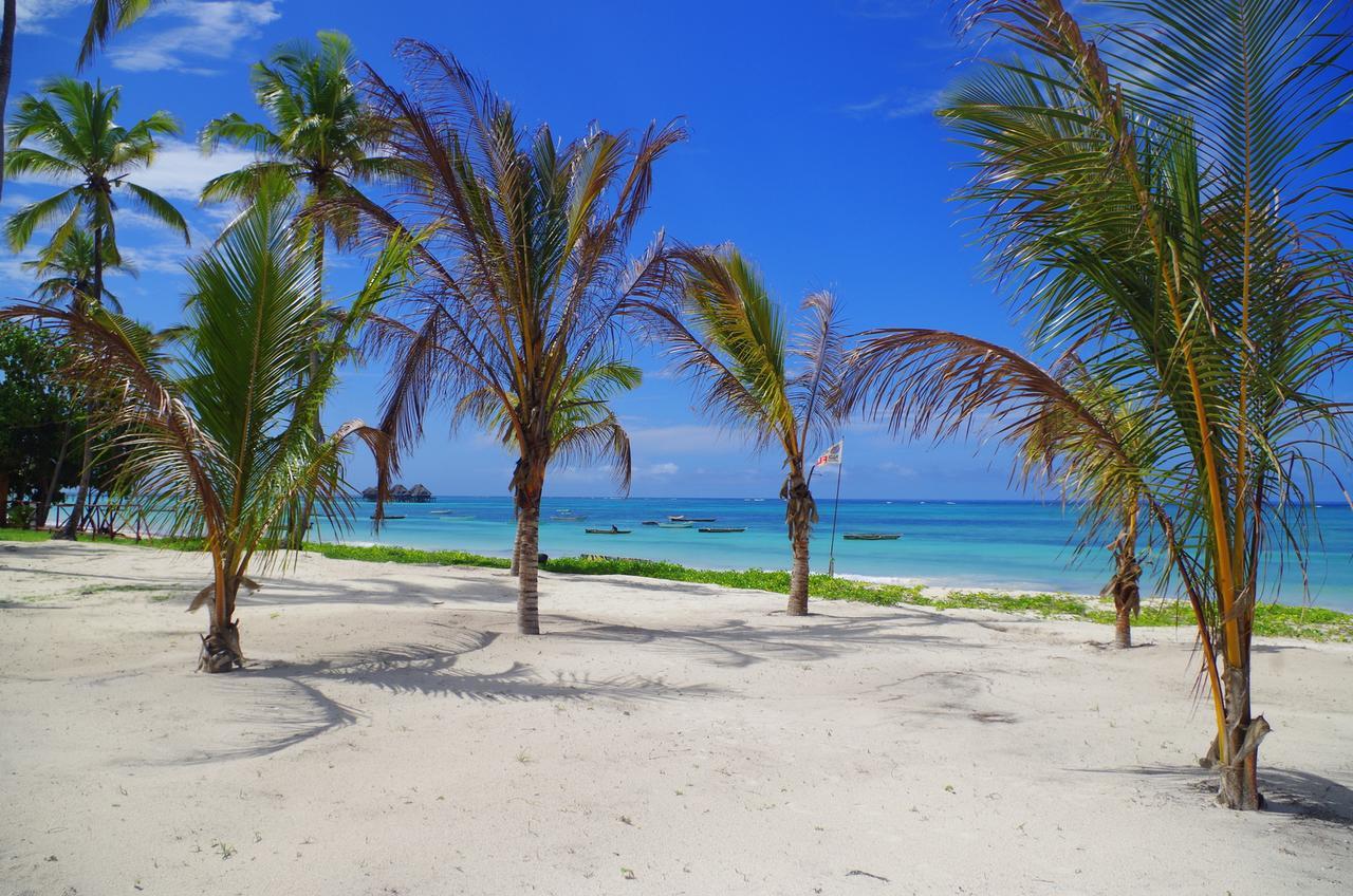The Sands Beach Resort Буейю Екстериор снимка